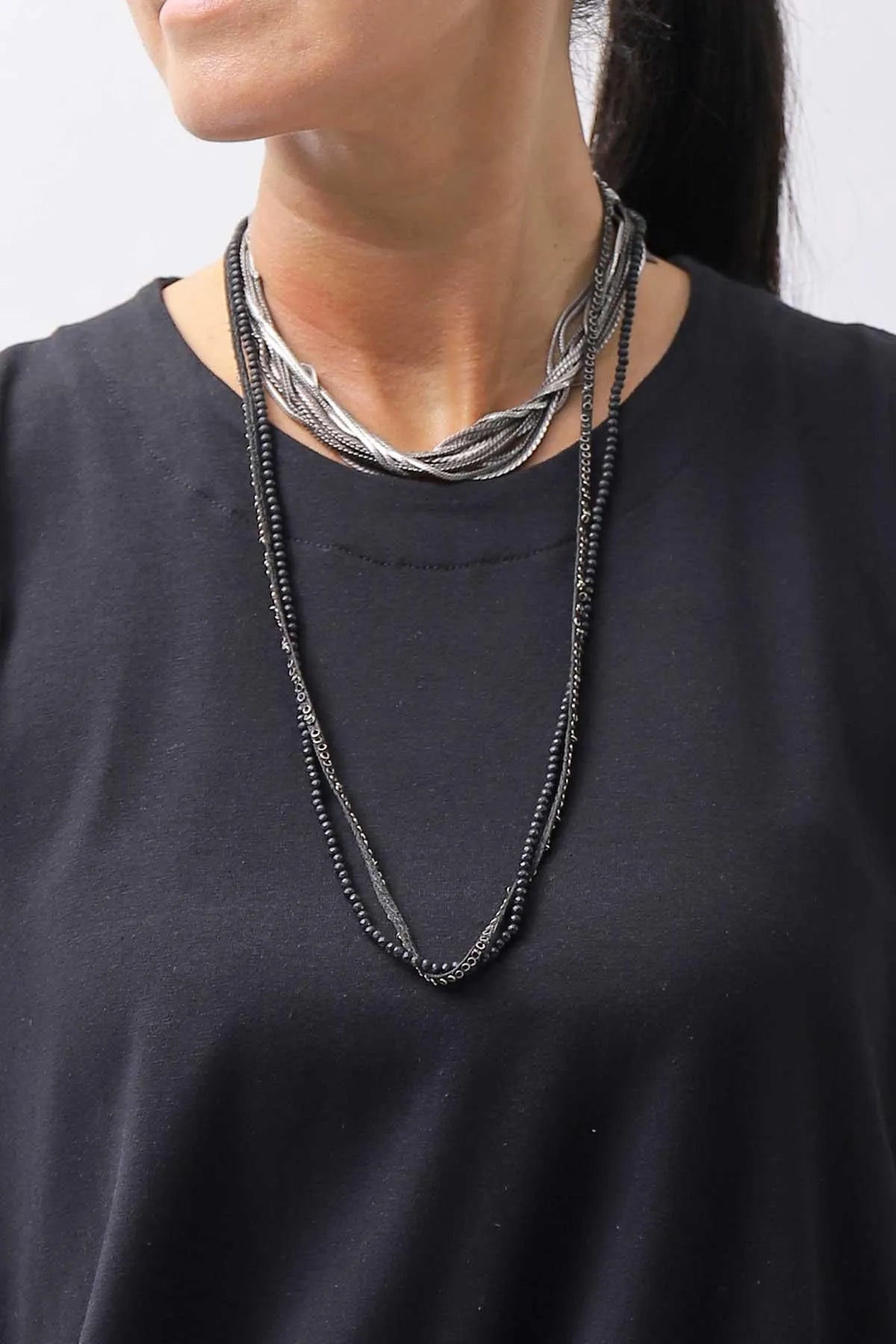 【GOTI】 BLACK AGATE & MICRO SILVER SEQUIN NECKLACE_CN1181
