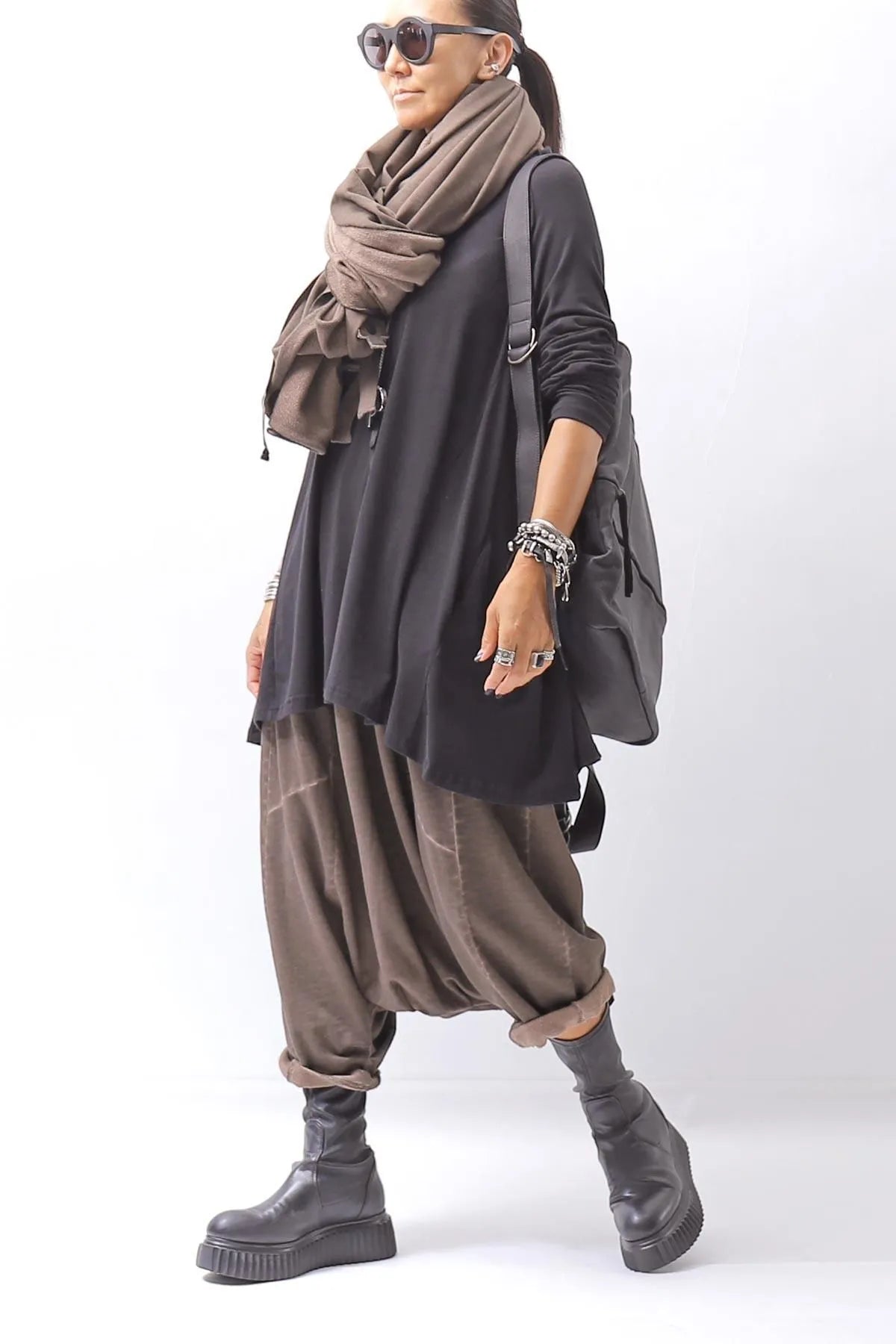 【AGL】 STRETCH LEATHER SNEAKER BOOTS MIDI STRETCH