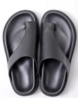 【Alès Dacchia】 UNISEX LEATHER TONG CITY SANDAL_BLACK
