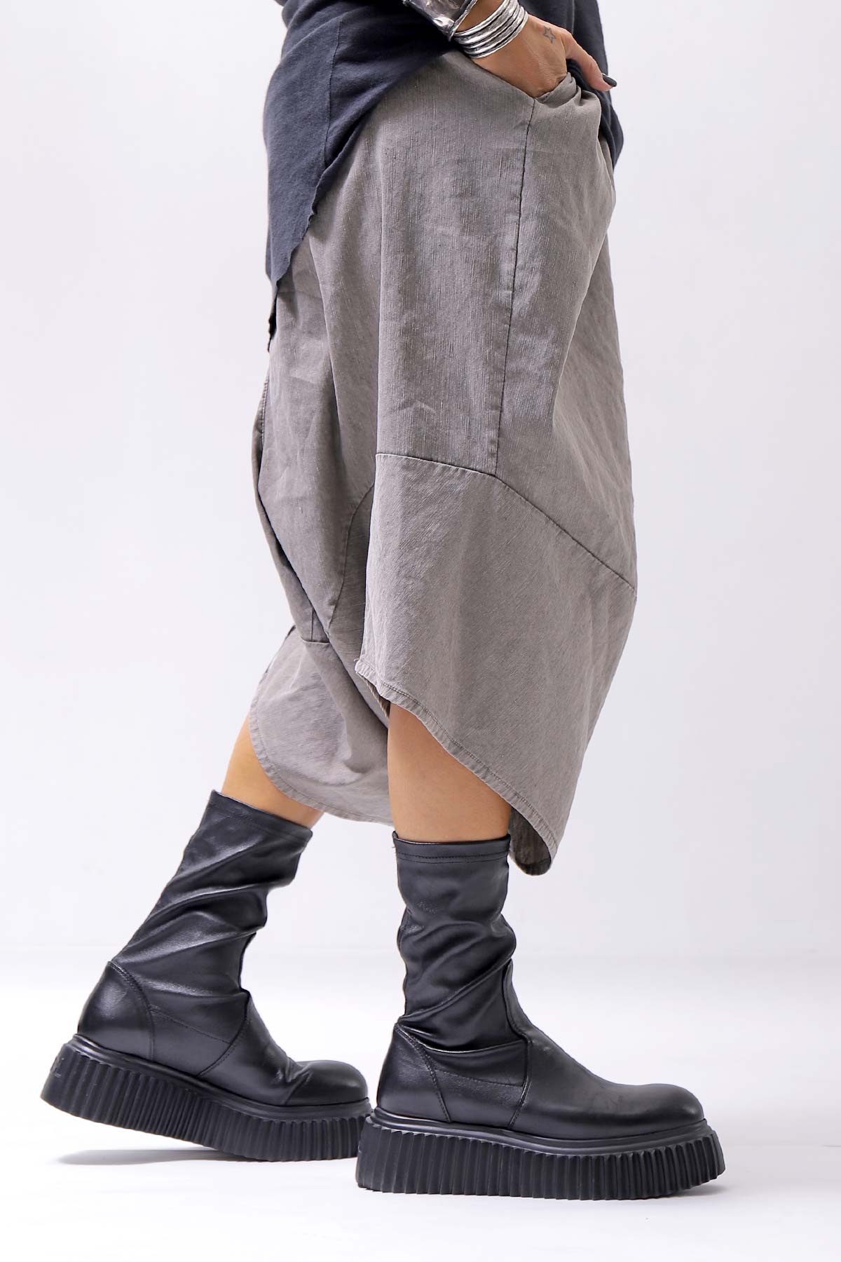 【AGL】 STRETCH LEATHER SNEAKER BOOTS MIDI STRETCH