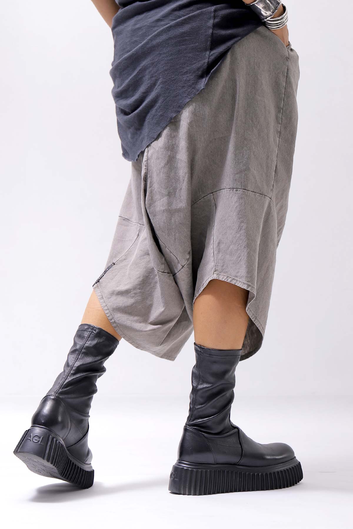 【AGL】 STRETCH LEATHER SNEAKER BOOTS MIDI STRETCH