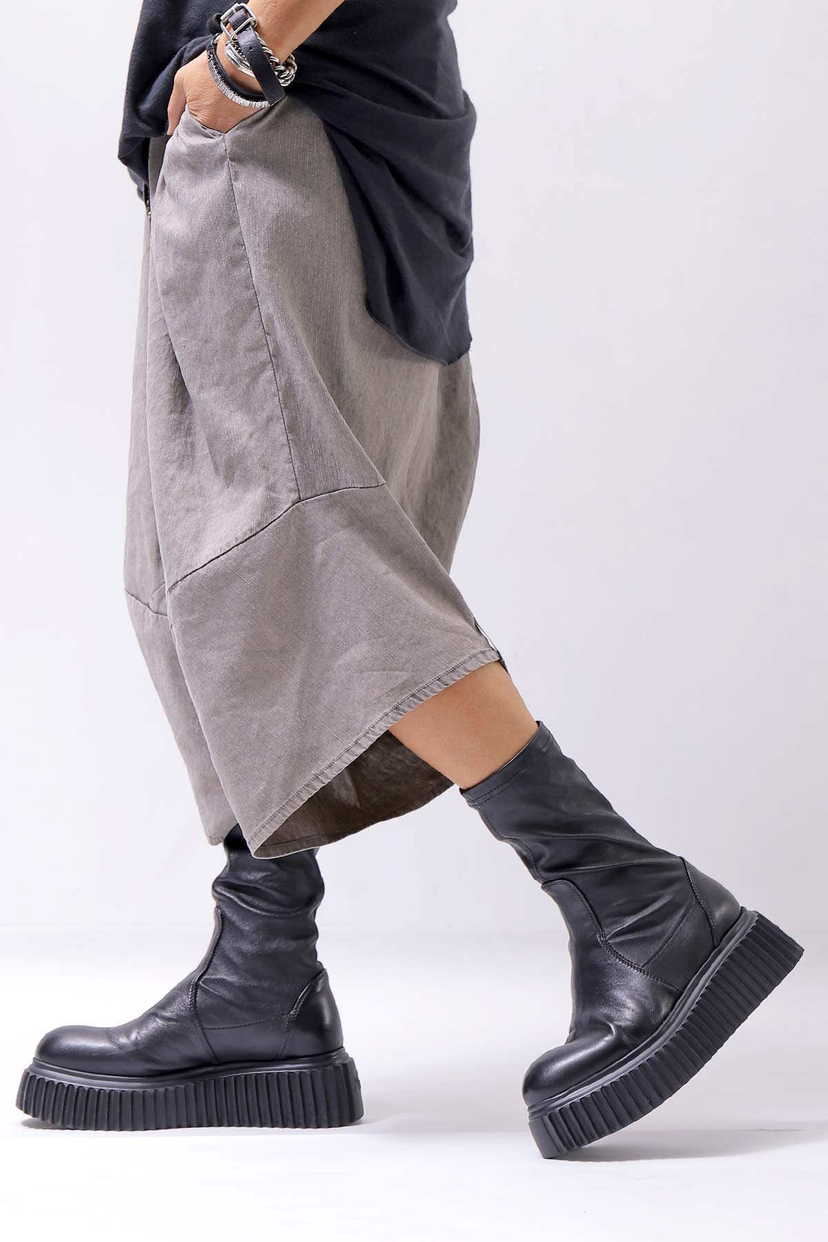 【AGL】 STRETCH LEATHER SNEAKER BOOTS MIDI STRETCH