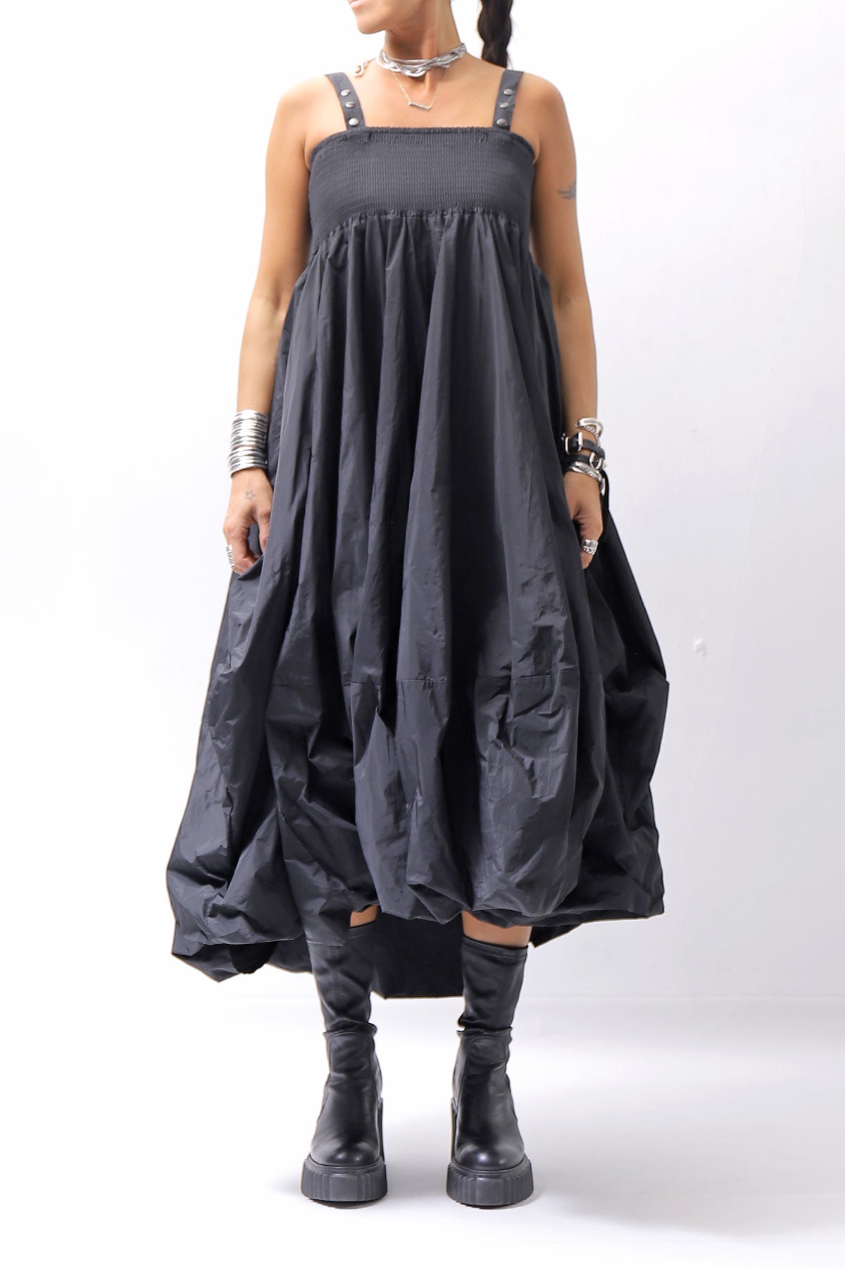 【PLÜ】 MULTIWAY SHAPE MEMORY SKIRT DRESS 4045_BLACK