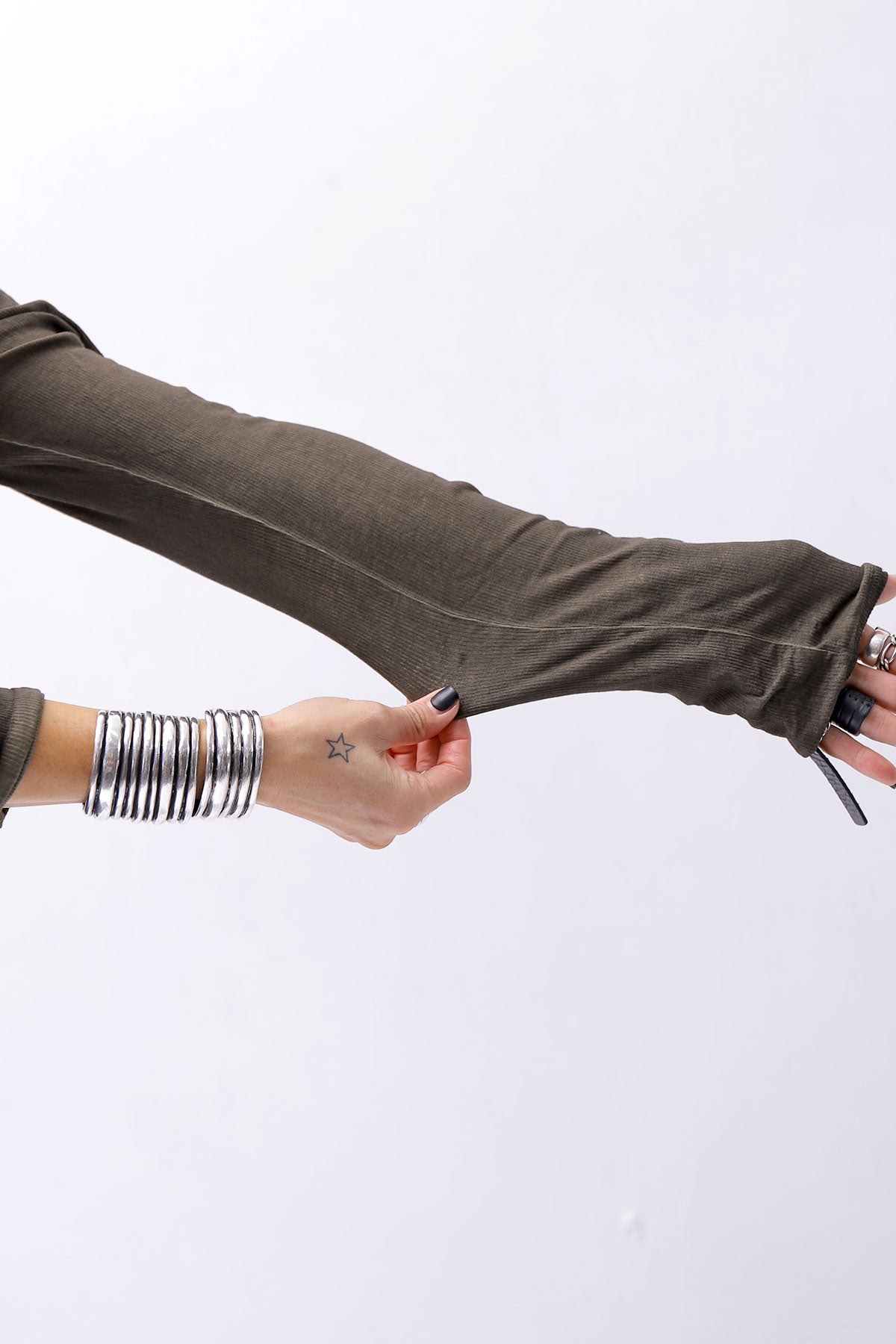 【RUNDHOLZ】 COTTON RIB TOP 234 0503_KHAKI CLOUD