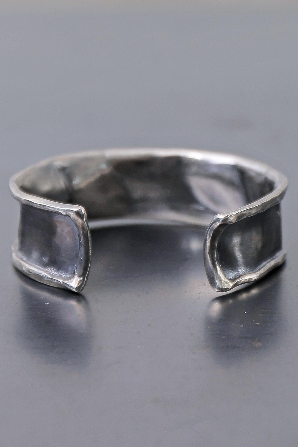 【Rusty Thought】 FOLDS BANGLE_MEDIUM