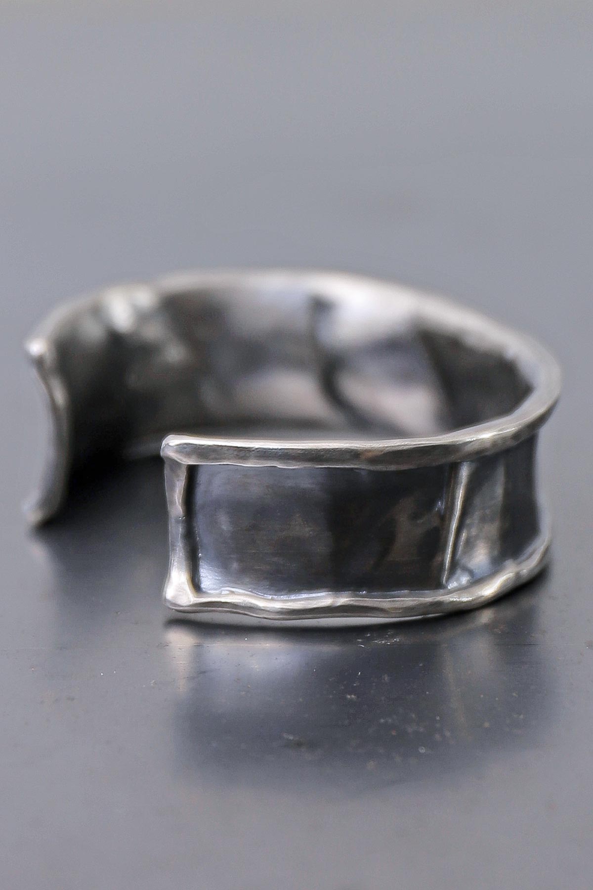 【Rusty Thought】 FOLDS BANGLE_MEDIUM