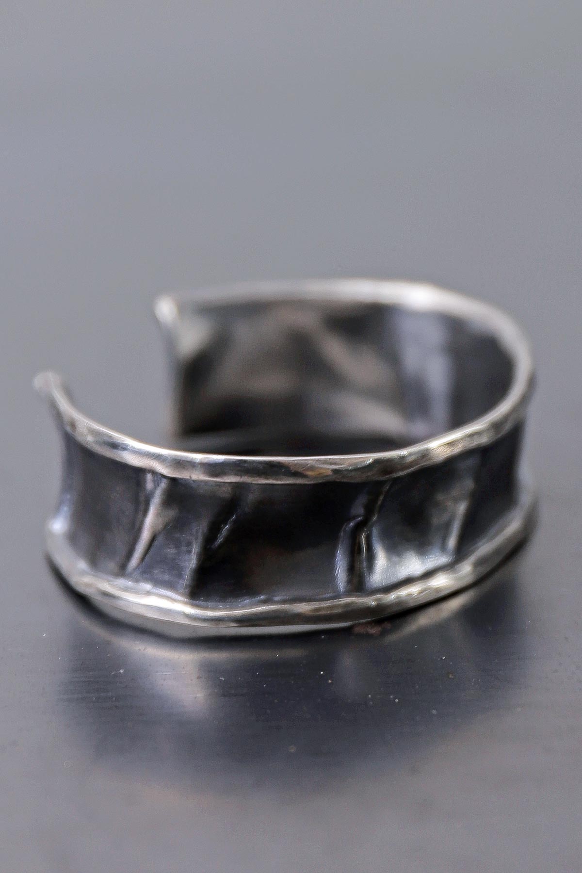 【Rusty Thought】 FOLDS BANGLE_MEDIUM