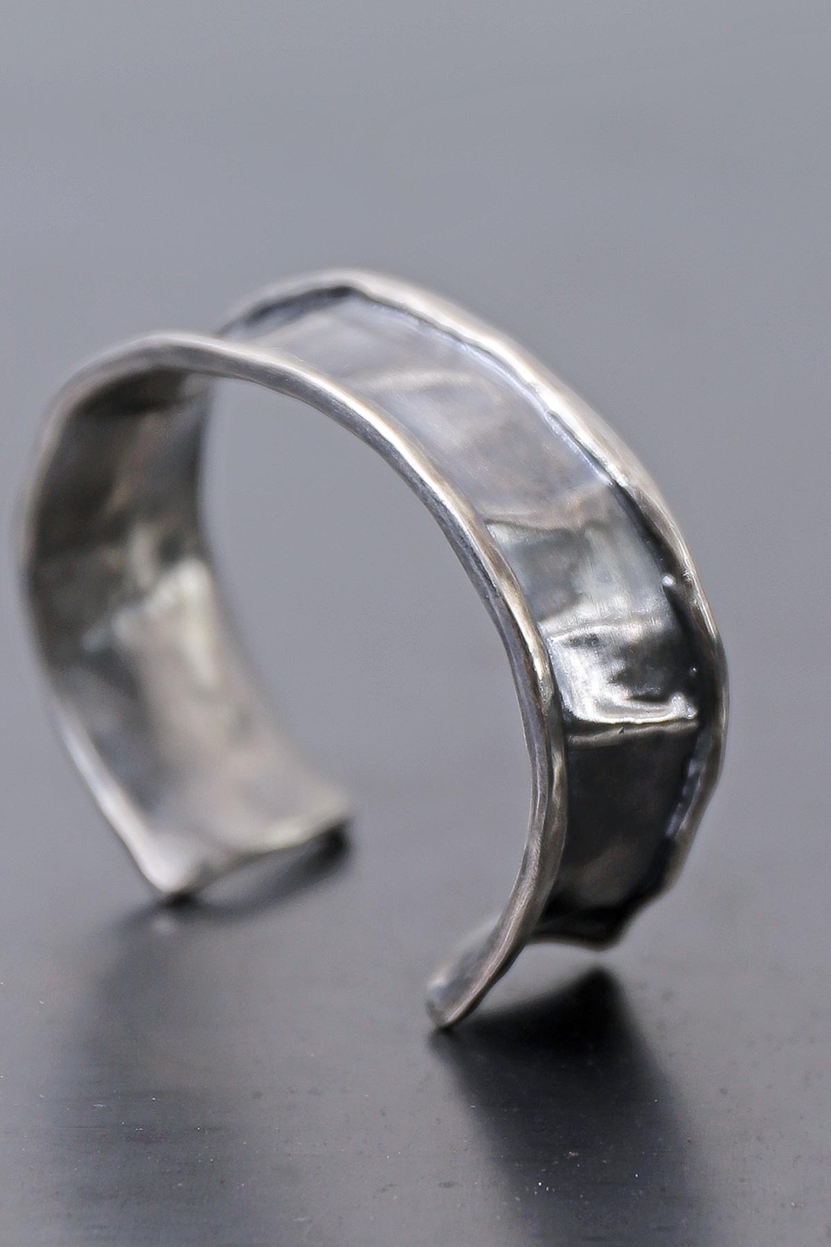 【Rusty Thought】 FOLDS BANGLE_MEDIUM