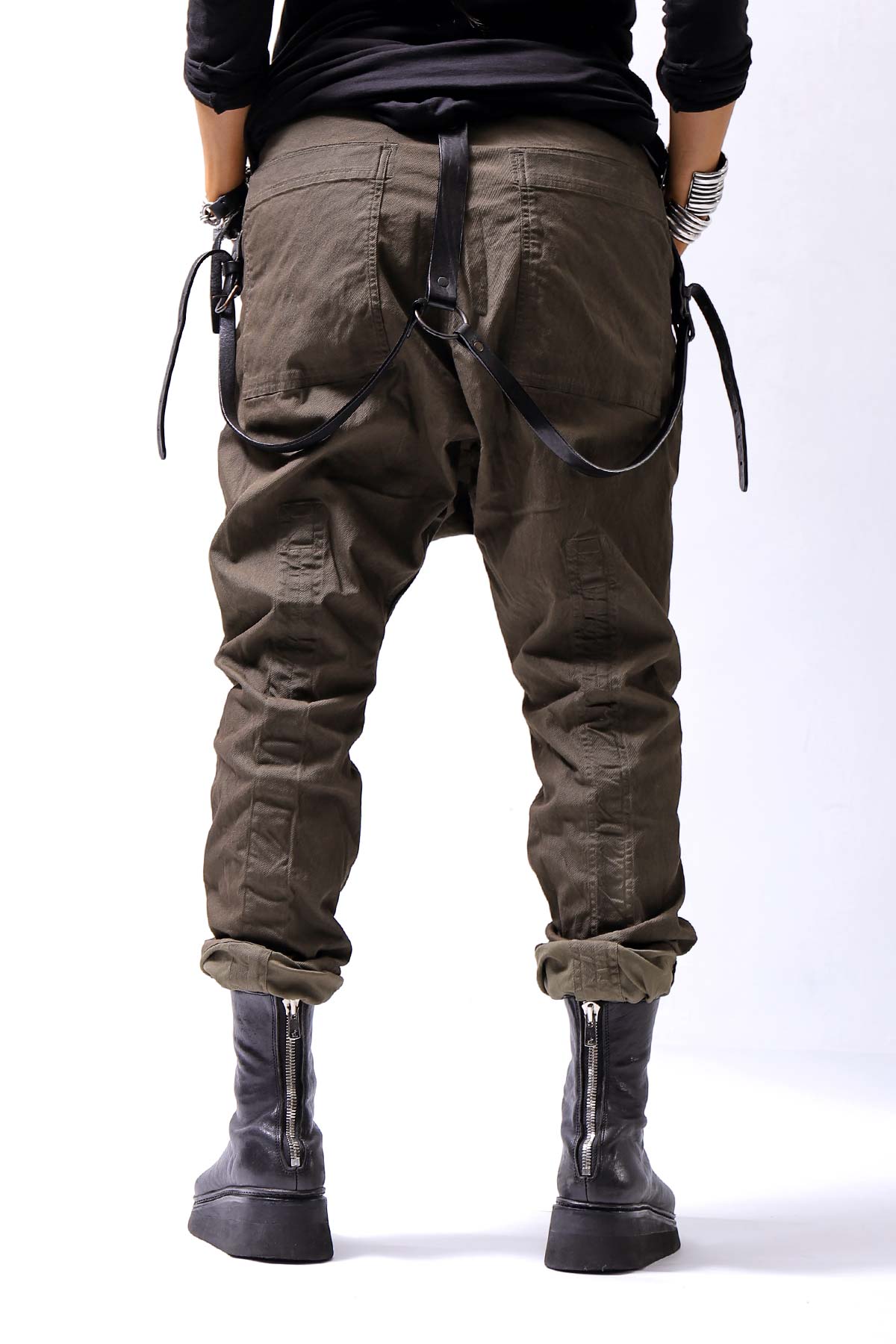 【RUNDHOLZ】 UNISEX ICONIC COTTON SARROUEL PANTS 260 0111_KHAKI CLOUD