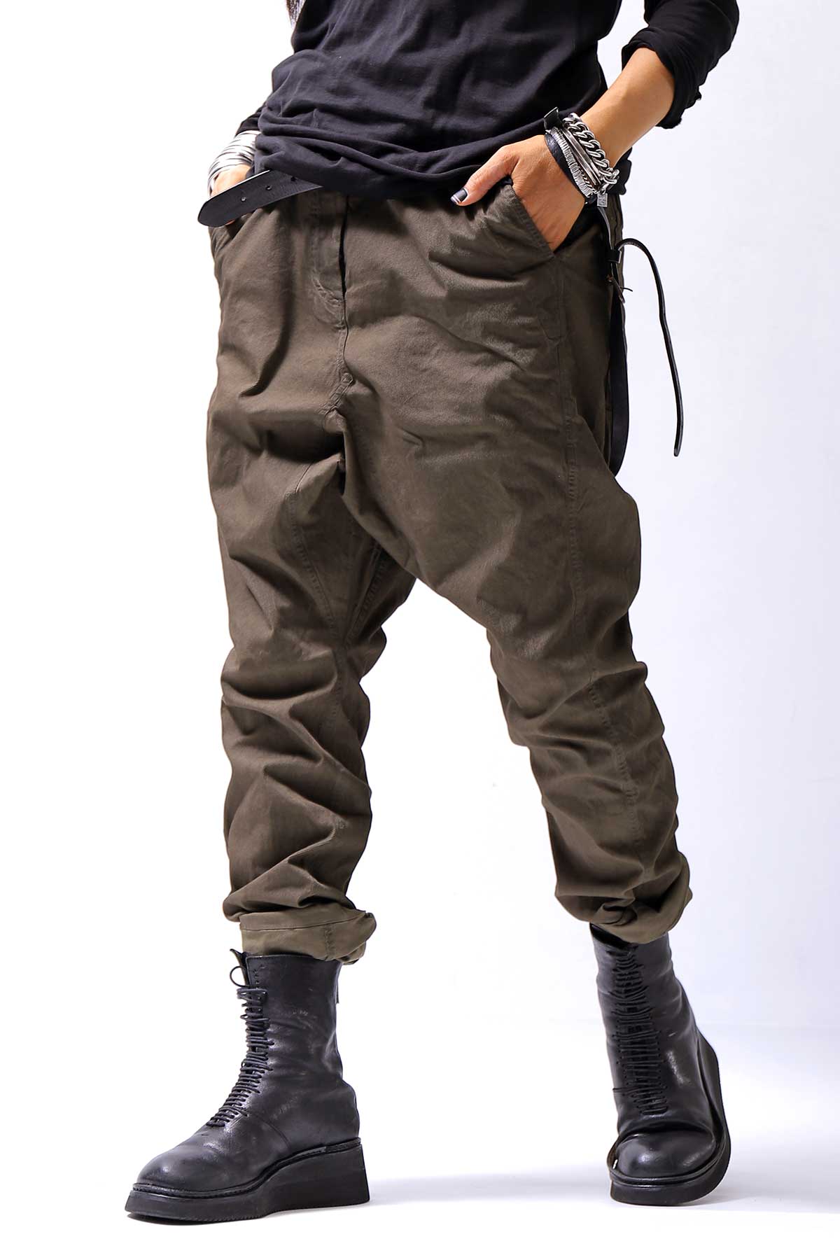 【RUNDHOLZ】 UNISEX ICONIC COTTON SARROUEL PANTS 260 0111_KHAKI CLOUD