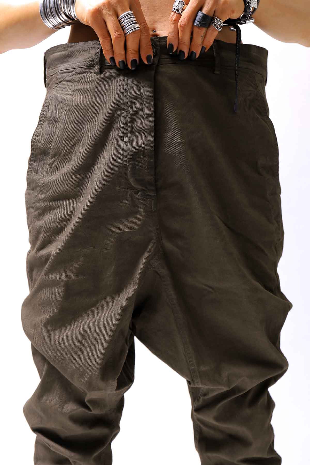 【RUNDHOLZ】 UNISEX ICONIC COTTON SARROUEL PANTS 260 0111_KHAKI CLOUD