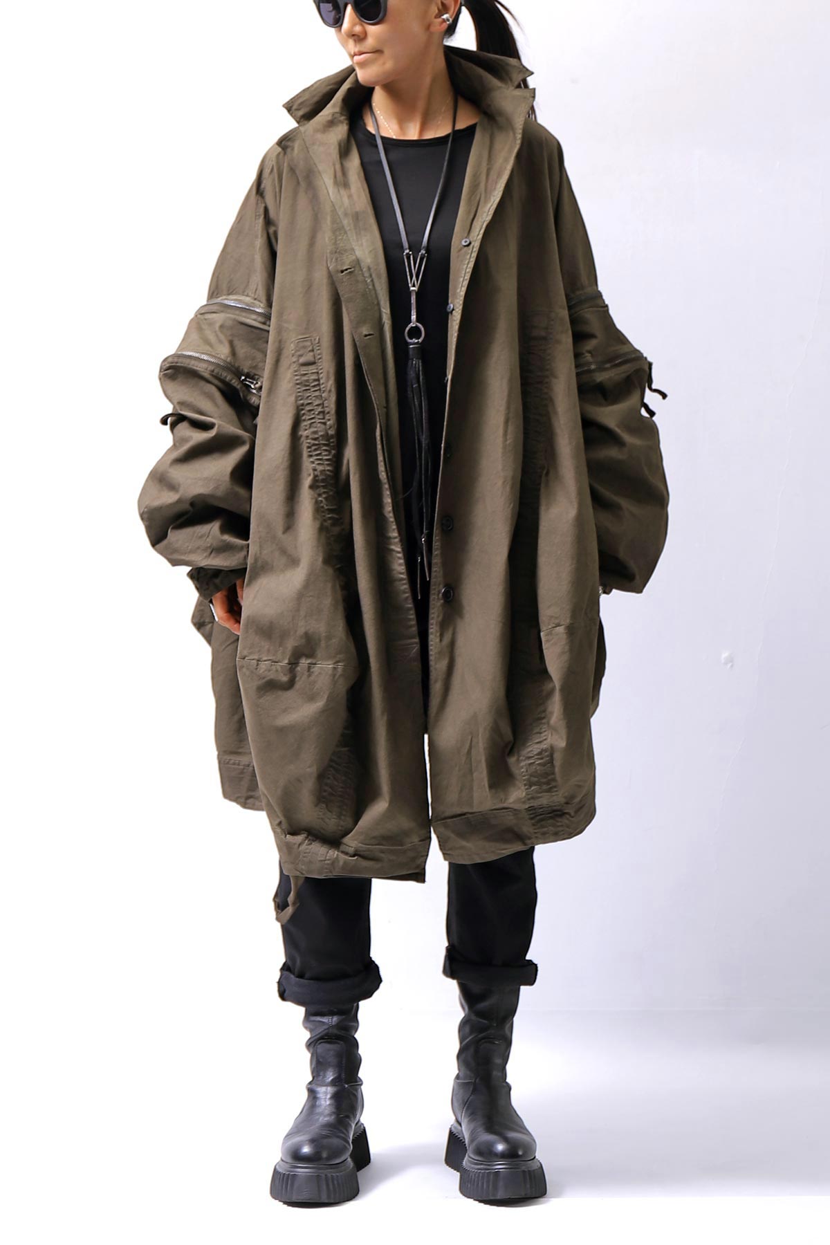 【RUNDHOLZ】 UNISEX DESIGN POCKET BLOUSON COAT 260 1208_KHAKI CLOUD
