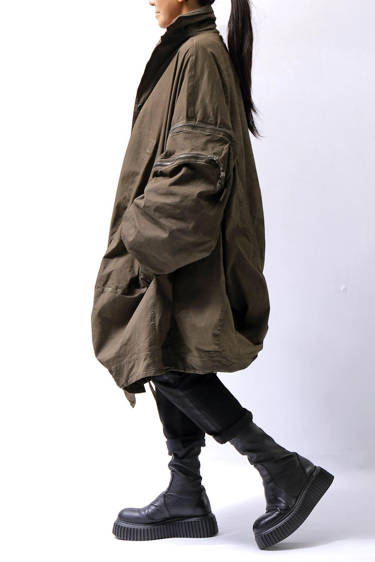 【RUNDHOLZ】 UNISEX DESIGN POCKET BLOUSON COAT 260 1208_KHAKI CLOUD