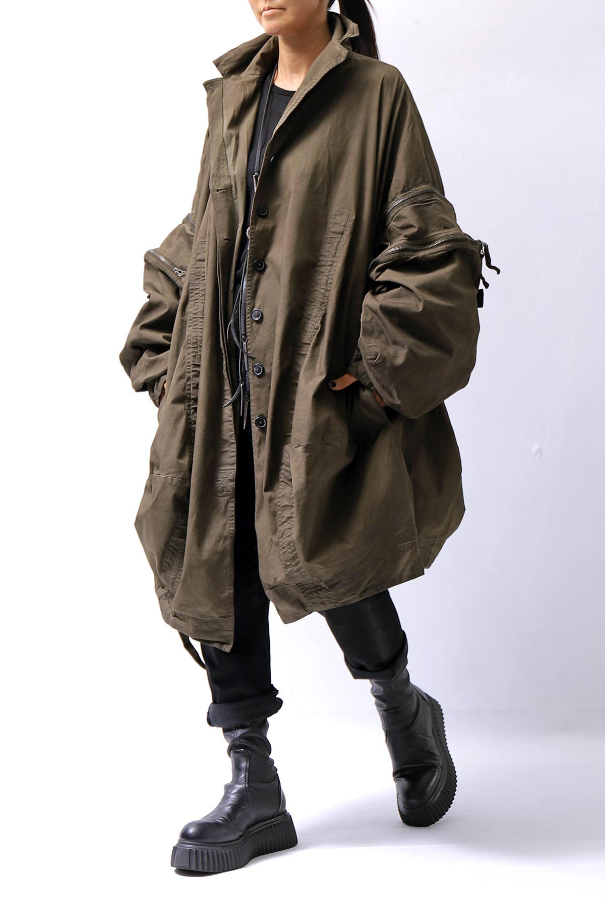 【RUNDHOLZ】 UNISEX DESIGN POCKET BLOUSON COAT 260 1208_KHAKI CLOUD