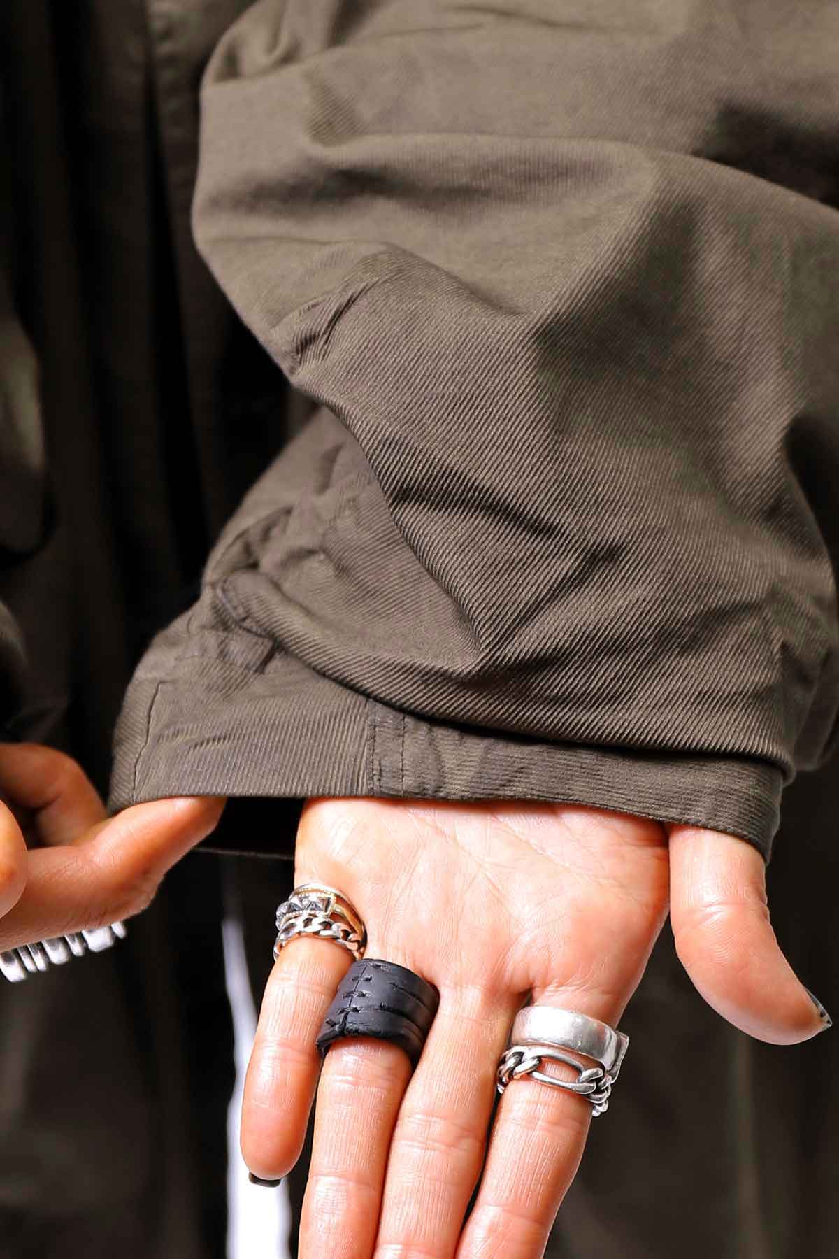 【RUNDHOLZ】 UNISEX DESIGN POCKET BLOUSON COAT 260 1208_KHAKI CLOUD