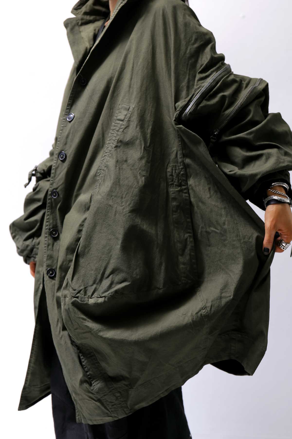 【RUNDHOLZ】 UNISEX DESIGN POCKET BLOUSON COAT 260 1208_OLIVE CLOUD