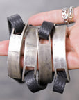 【GOTI】 SILVER PLATE & LEATHER BANGLE_BR503