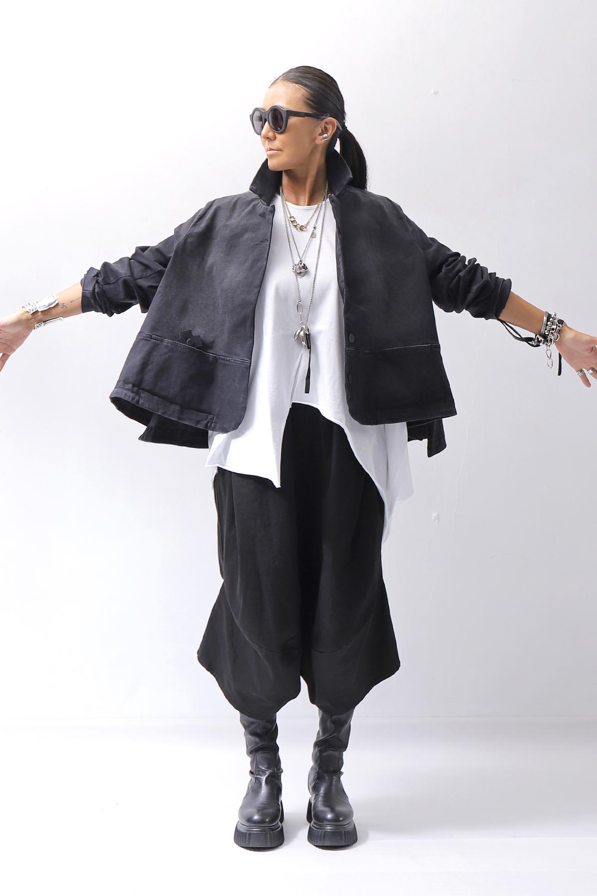 【PLÜ】 SUPER STRETCH COTTON DENIM WIDE SHORT JACKET PL17J_BLACK WASH