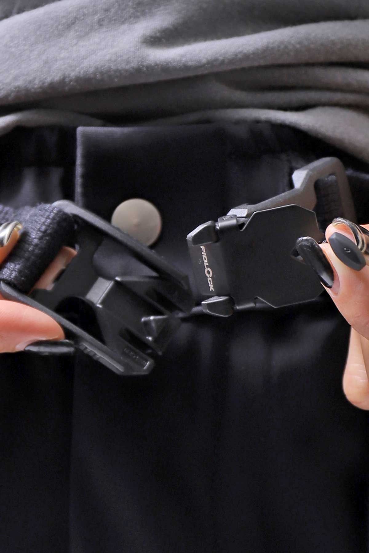 【thom/krom】 UNISEX SUPER STRETCH NYLON RIB PANTS MP29_BLACK