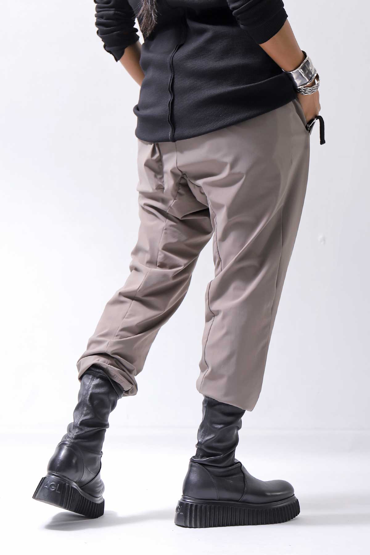 【thom/krom】 UNISEX SUPER STRETCH NYLON RIB PANTS MP29_EARTH BROWN