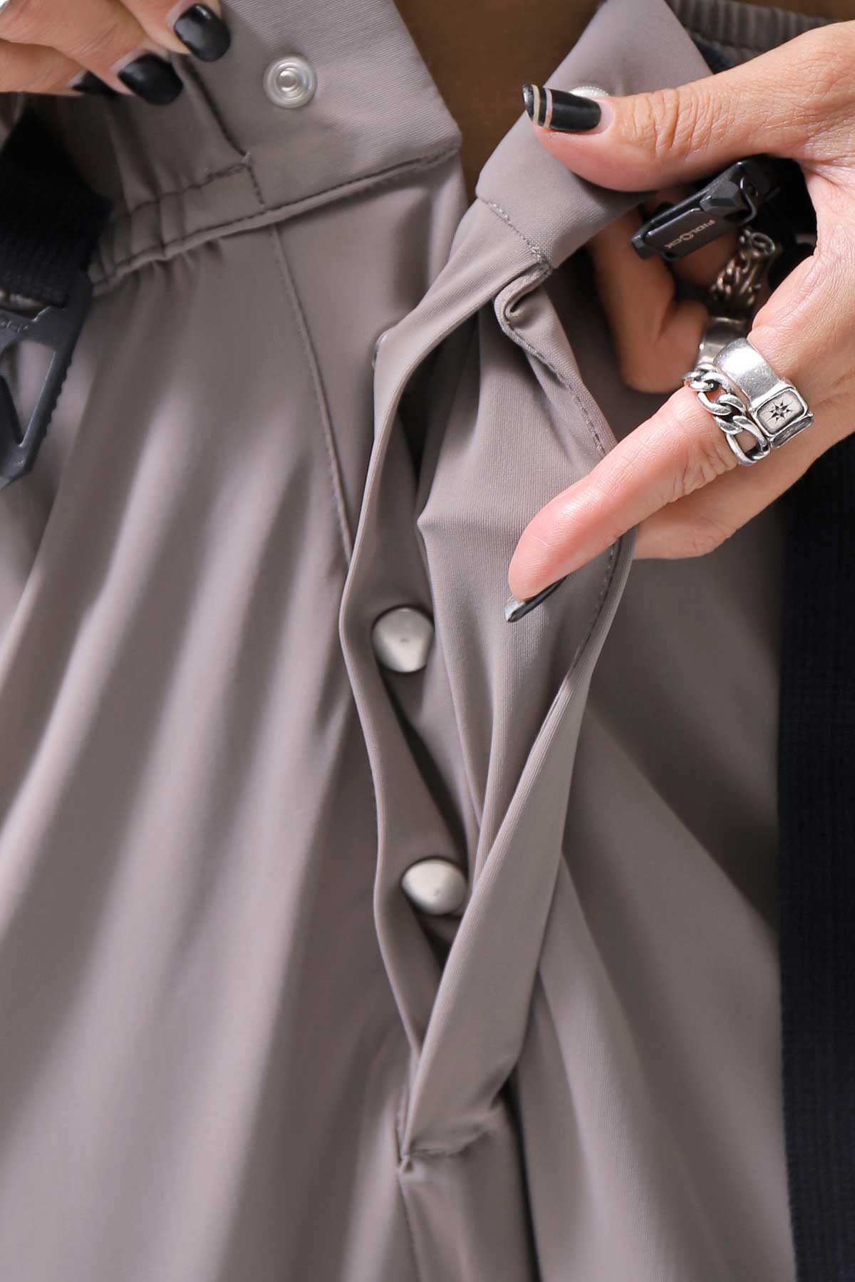 【thom/krom】 UNISEX SUPER STRETCH NYLON RIB PANTS MP29_EARTH BROWN