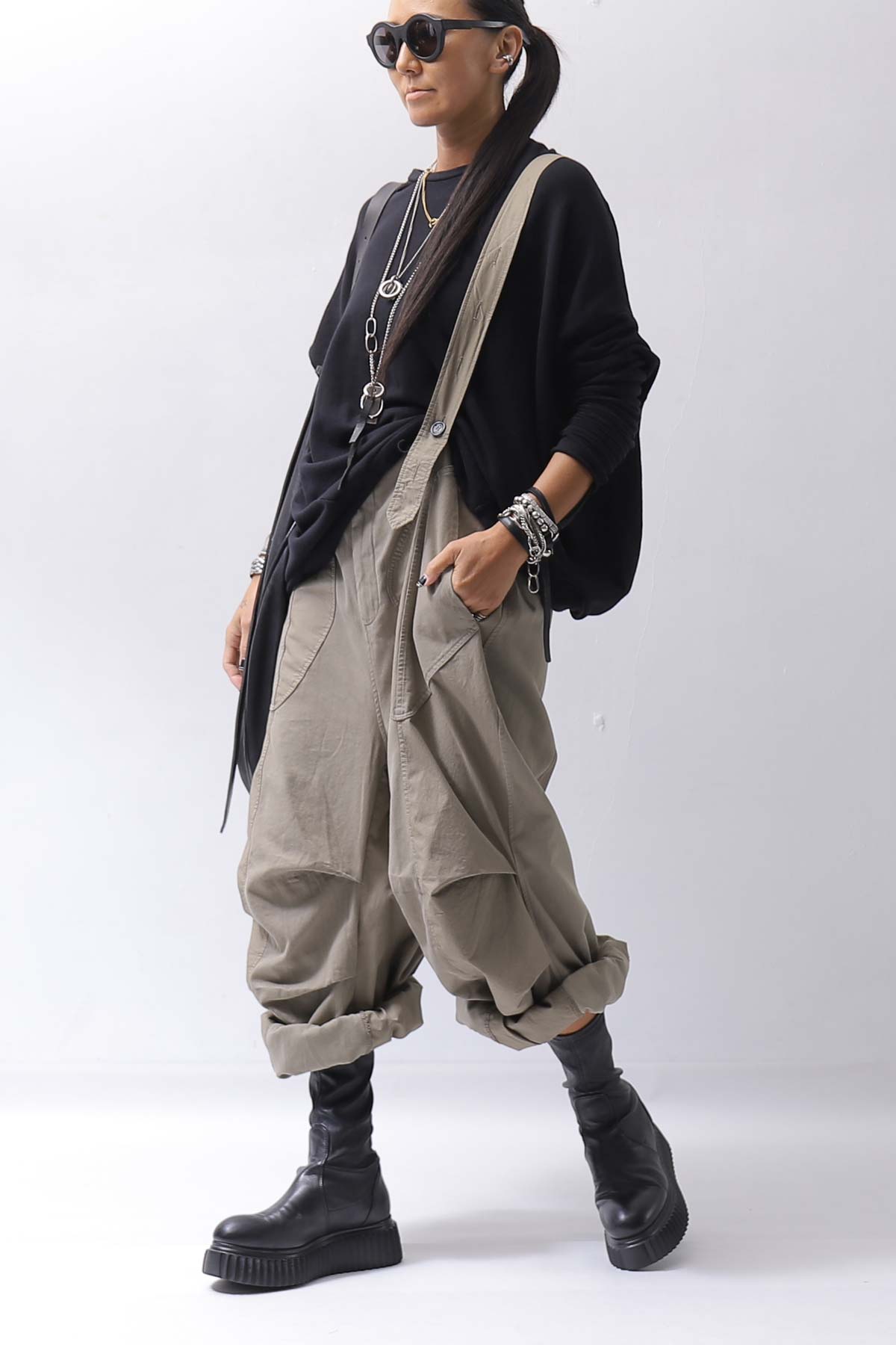 【Andrea Ya'aqov】 UNISEX 2WAY SHOULDER SALOPETTE PARACHUTE PANTS PAK71_OLIVE BEIGE