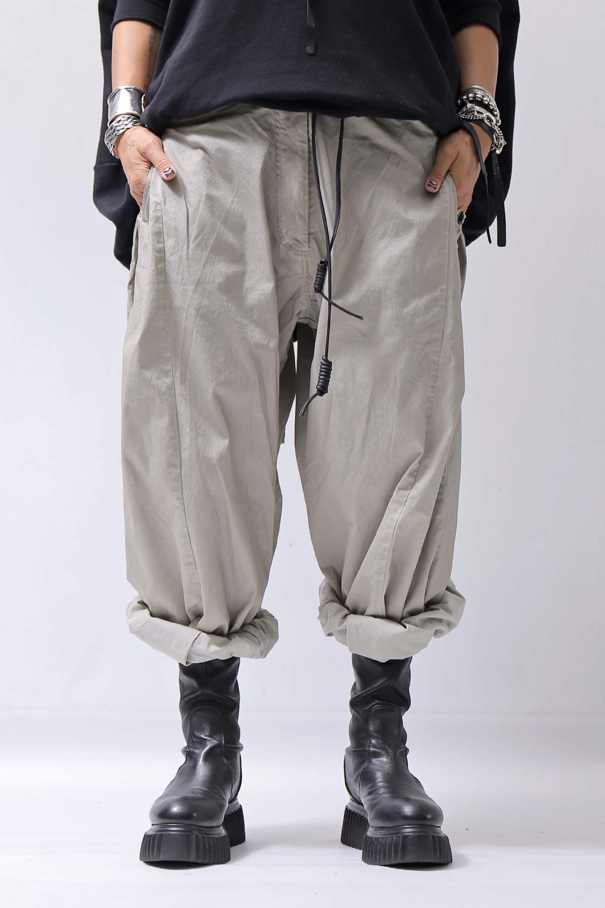 【RUNDHOLZ】 UNISEX SIDE TUCK ICONIC COTTON PANTS_SAND CLOUD