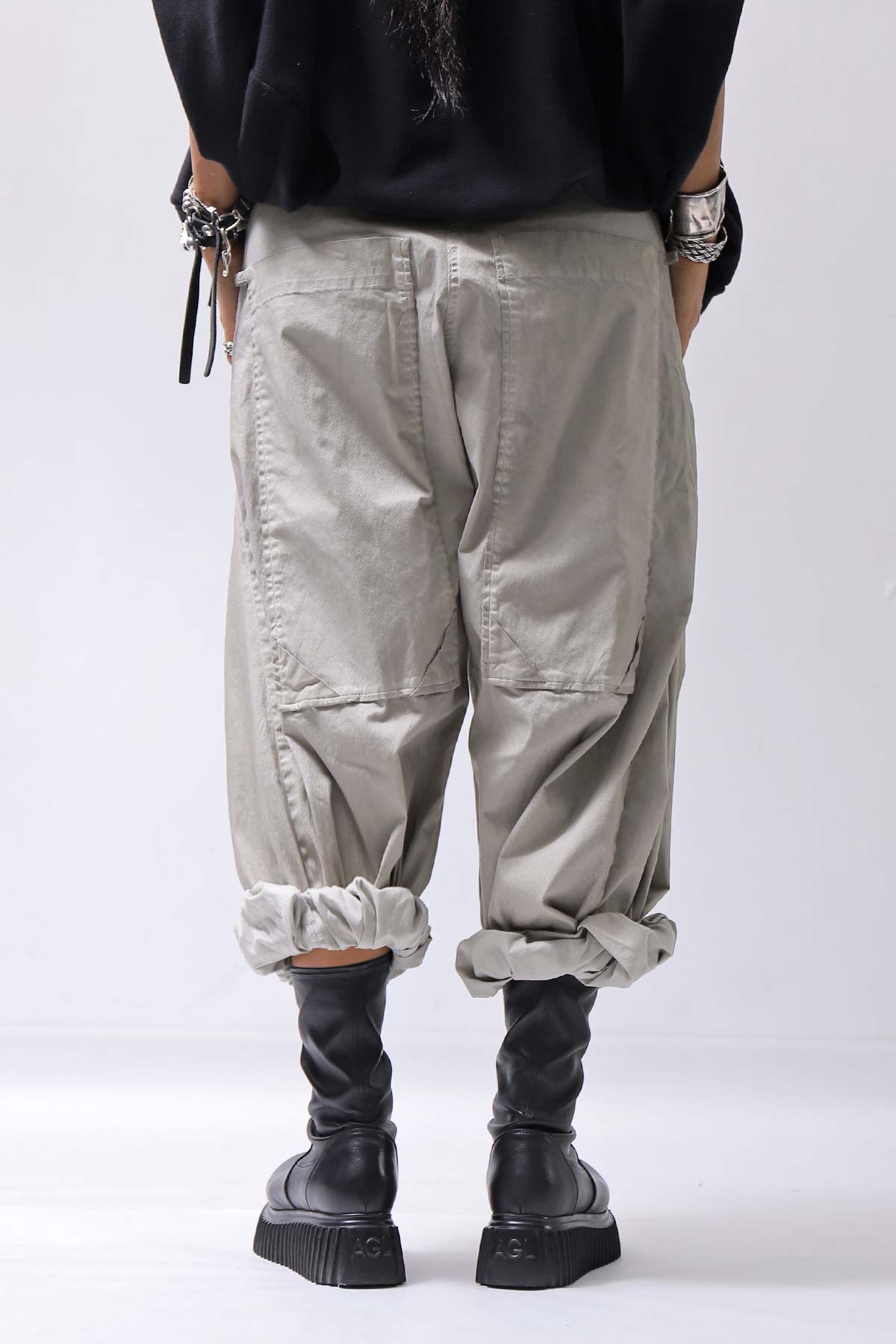 【RUNDHOLZ】 UNISEX SIDE TUCK ICONIC COTTON PANTS_SAND CLOUD