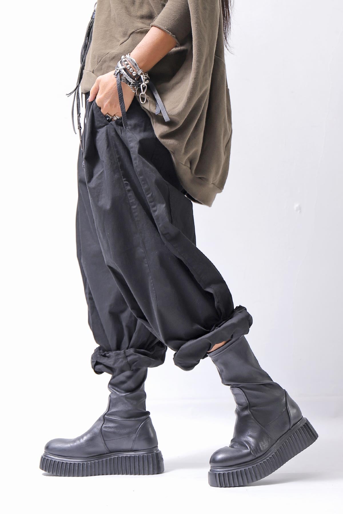 【RUNDHOLZ】 UNISEX SIDE TUCK ICONIC COTTON PANTS_BLACK