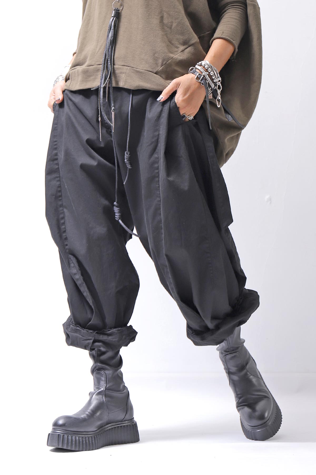 【RUNDHOLZ】 UNISEX SIDE TUCK ICONIC COTTON PANTS_BLACK