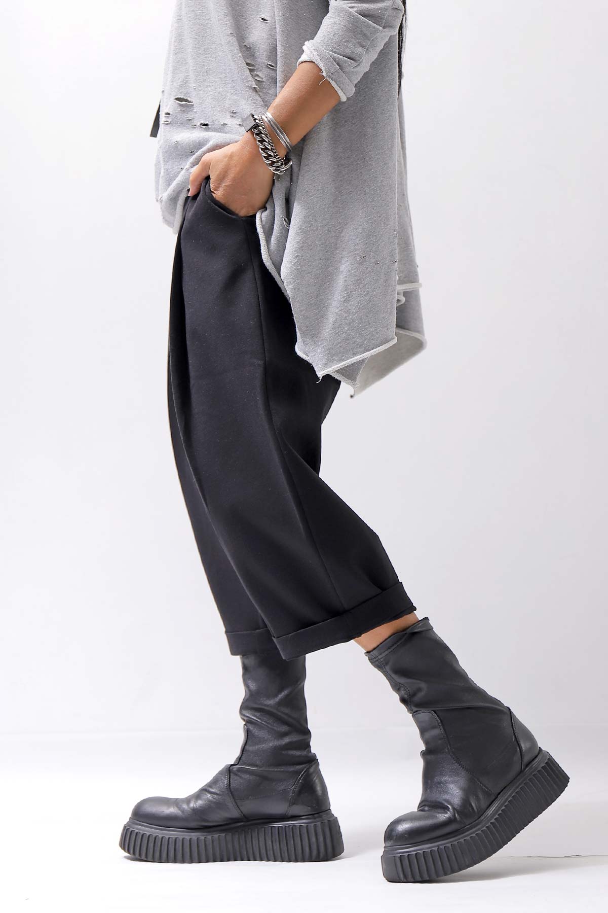 【NOSTRASANTISSIMA】 UNISEX STRETCH FRONT TUCK PANTS P118_BLACK