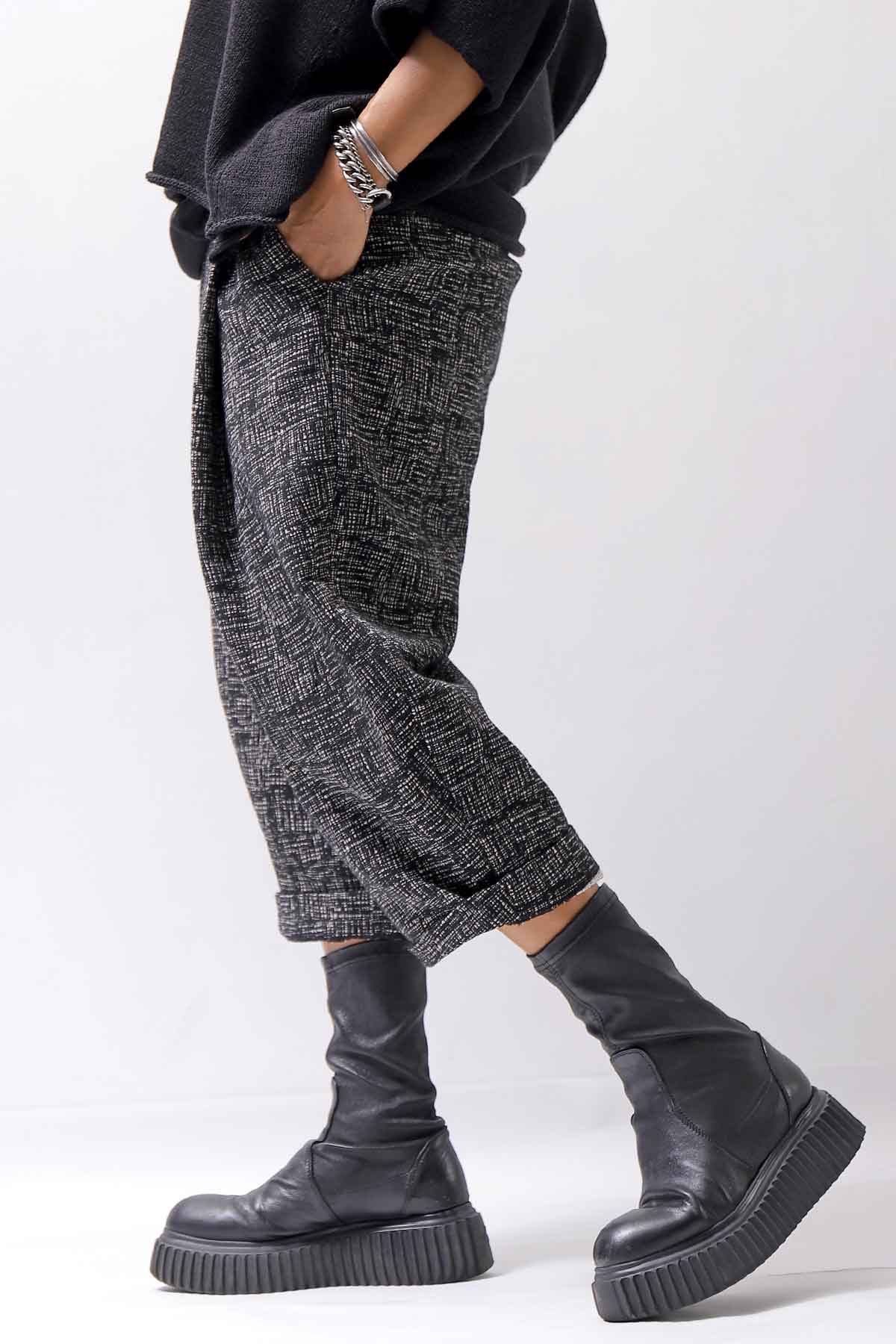 【NOSTRASANTISSIMA】 UNISEX TWEED FRONT TUCK PANTS P118_TWEED BLACK