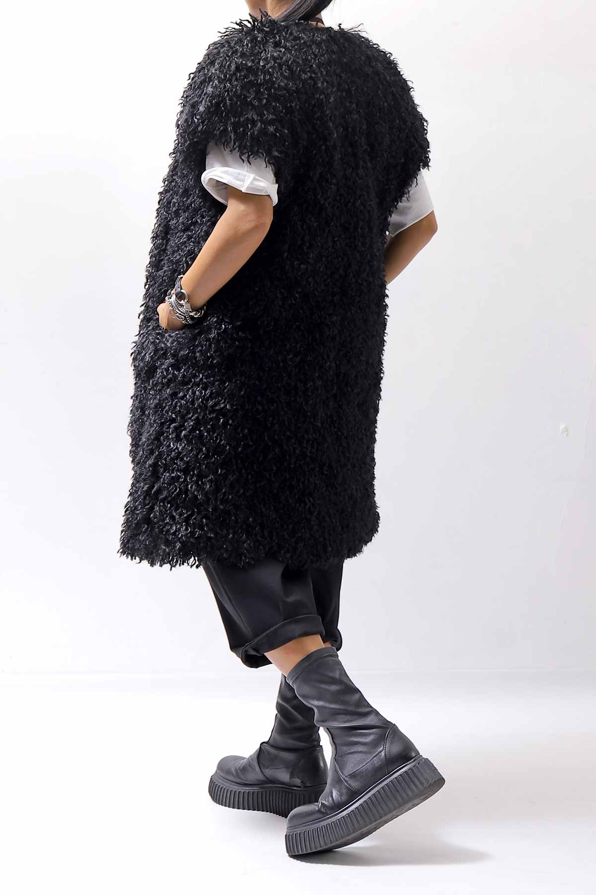 【NOSTRASANTISSIMA】 REVERSIBLE ECO FUR GILLET J114_BLACK