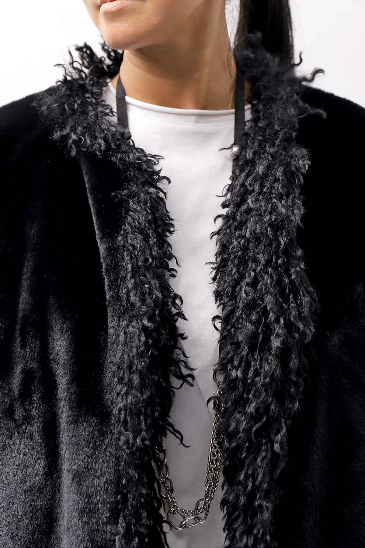 【NOSTRASANTISSIMA】 REVERSIBLE ECO FUR GILLET J114_BLACK