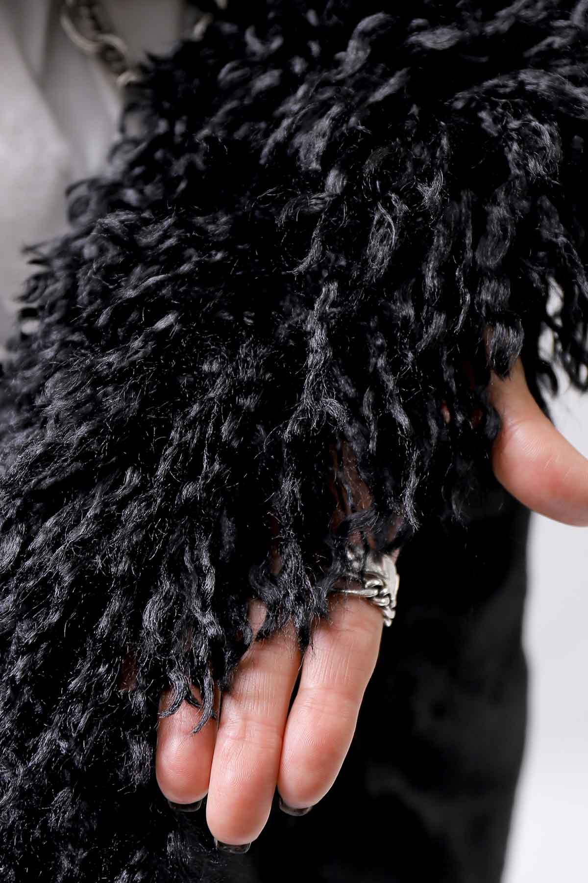 【NOSTRASANTISSIMA】 REVERSIBLE ECO FUR GILLET J114_BLACK