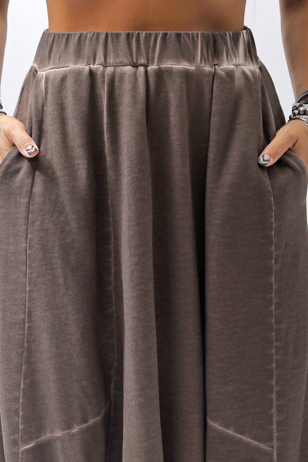 【PLÜ】 UNISEX COTTON SWEAT WIDE SARROUEL PANTS PL16P_CHOCOLATE