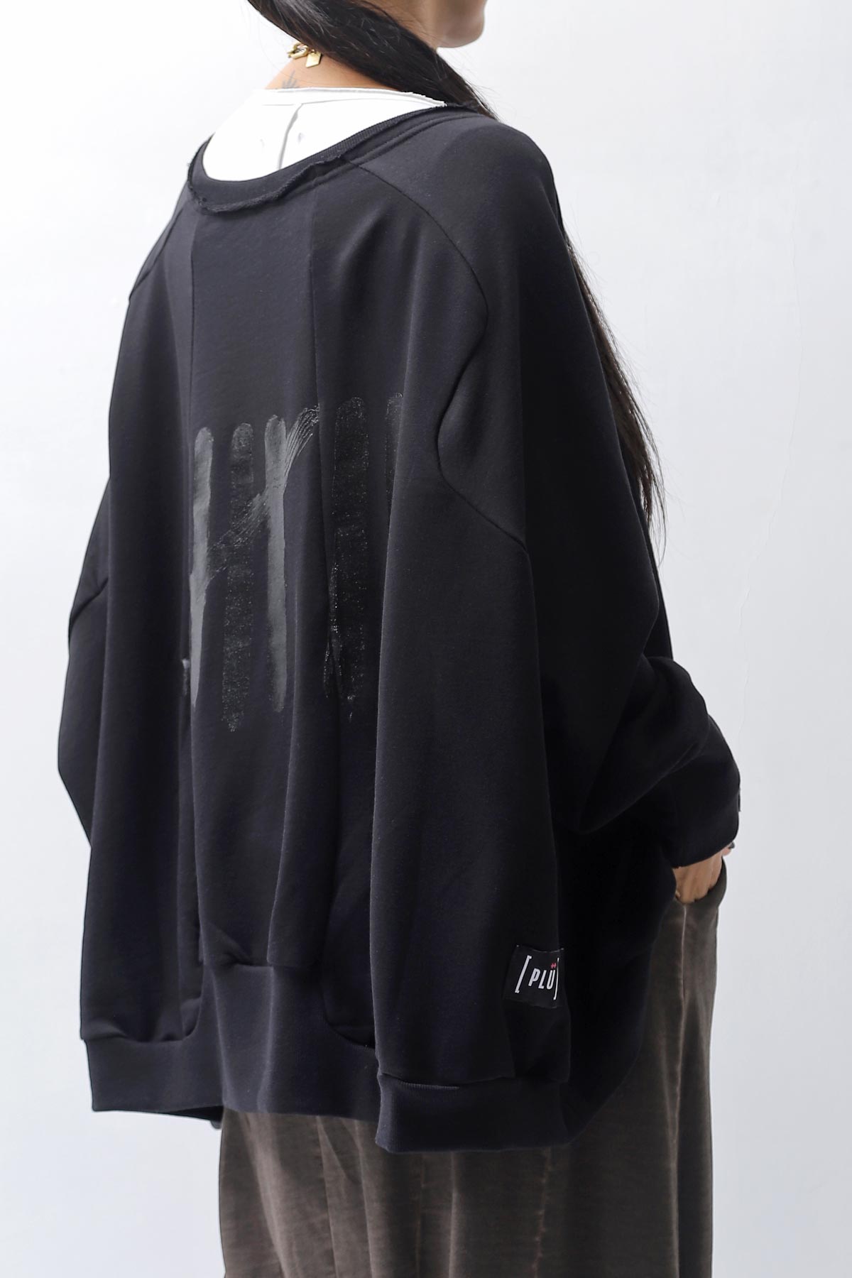 【PLÜ】 UNISEX COTTON SWEAT WIDE SHORT TOP PL8_BLACK