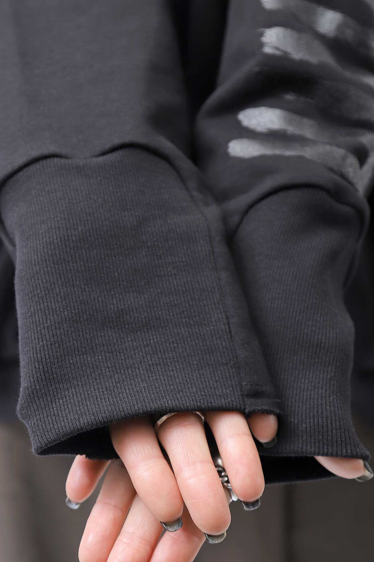 【PLÜ】 UNISEX COTTON SWEAT WIDE SHORT TOP PL8_BLACK