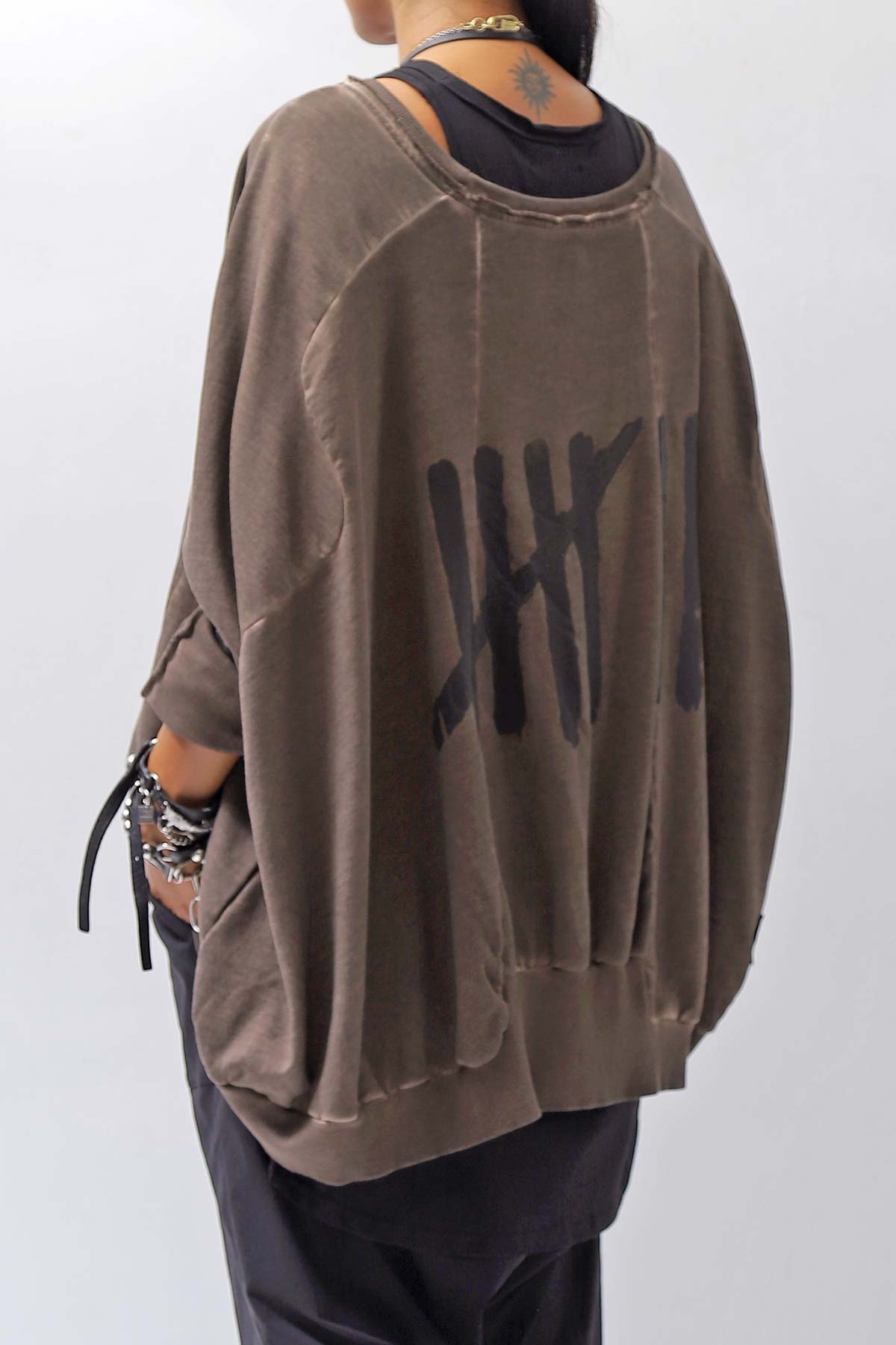 【PLÜ】 UNISEX COTTON SWEAT WIDE SHORT TOP PL8_CHOCOLATE