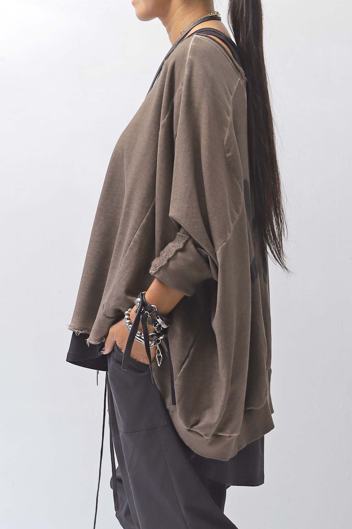 【PLÜ】 UNISEX COTTON SWEAT WIDE SHORT TOP PL8_CHOCOLATE