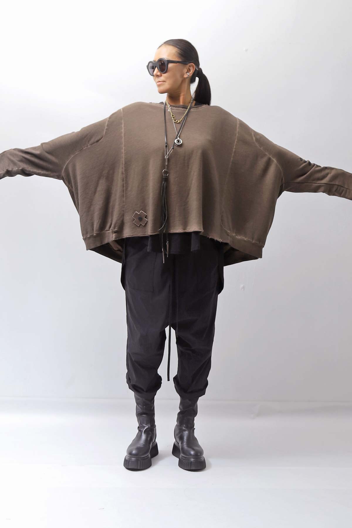 【PLÜ】 UNISEX COTTON SWEAT WIDE SHORT TOP PL8_CHOCOLATE