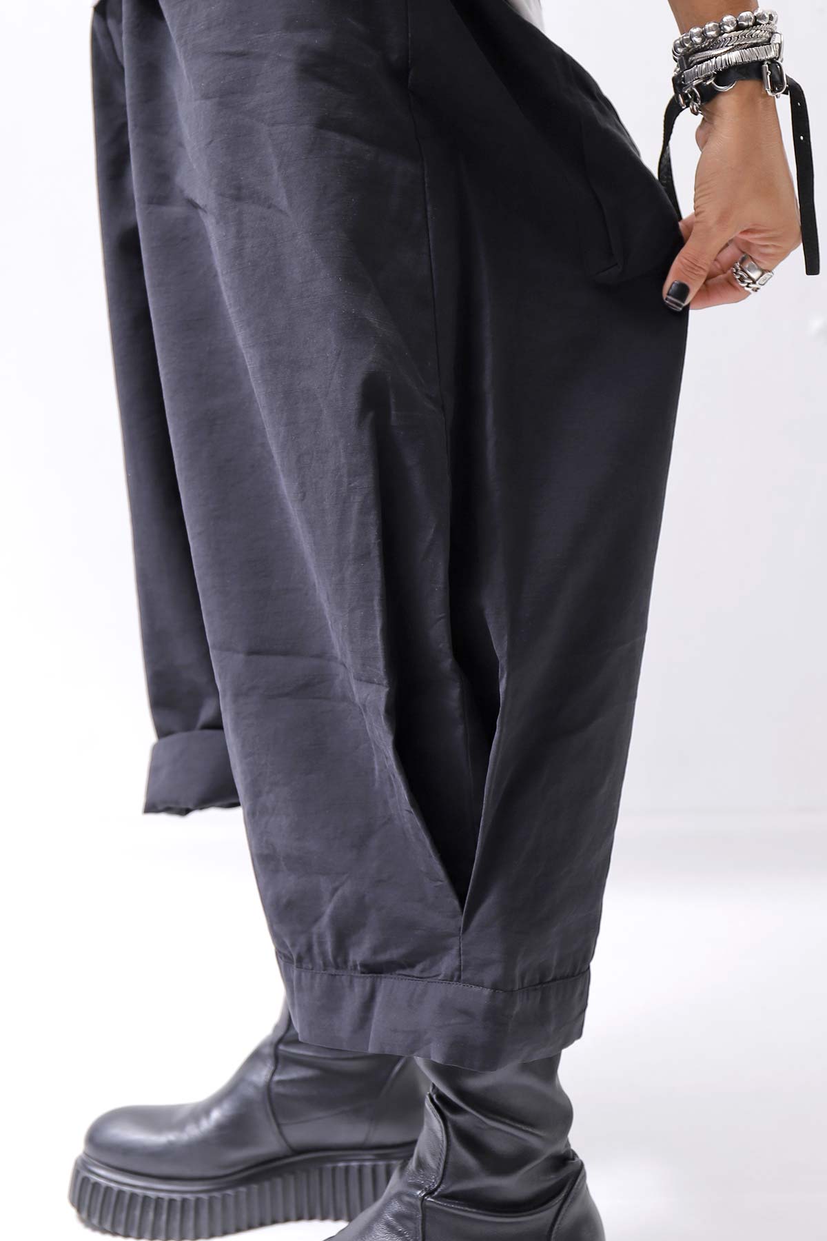 【studio b3】 UNISEX BOX SARROUEL WIDE PANTS RBB1961_BLACK