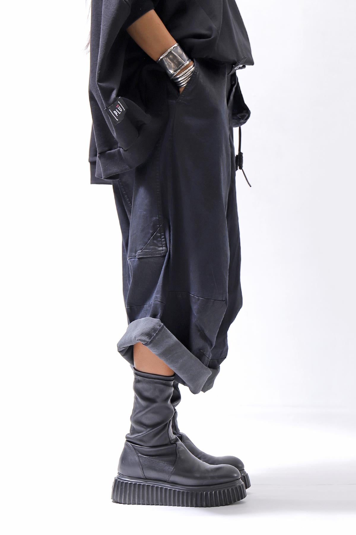 【RUNDHOLZ】 DENIM GLOSS WIDE SARRUEL PANTS 206_INDIGO BLACK GLOSS