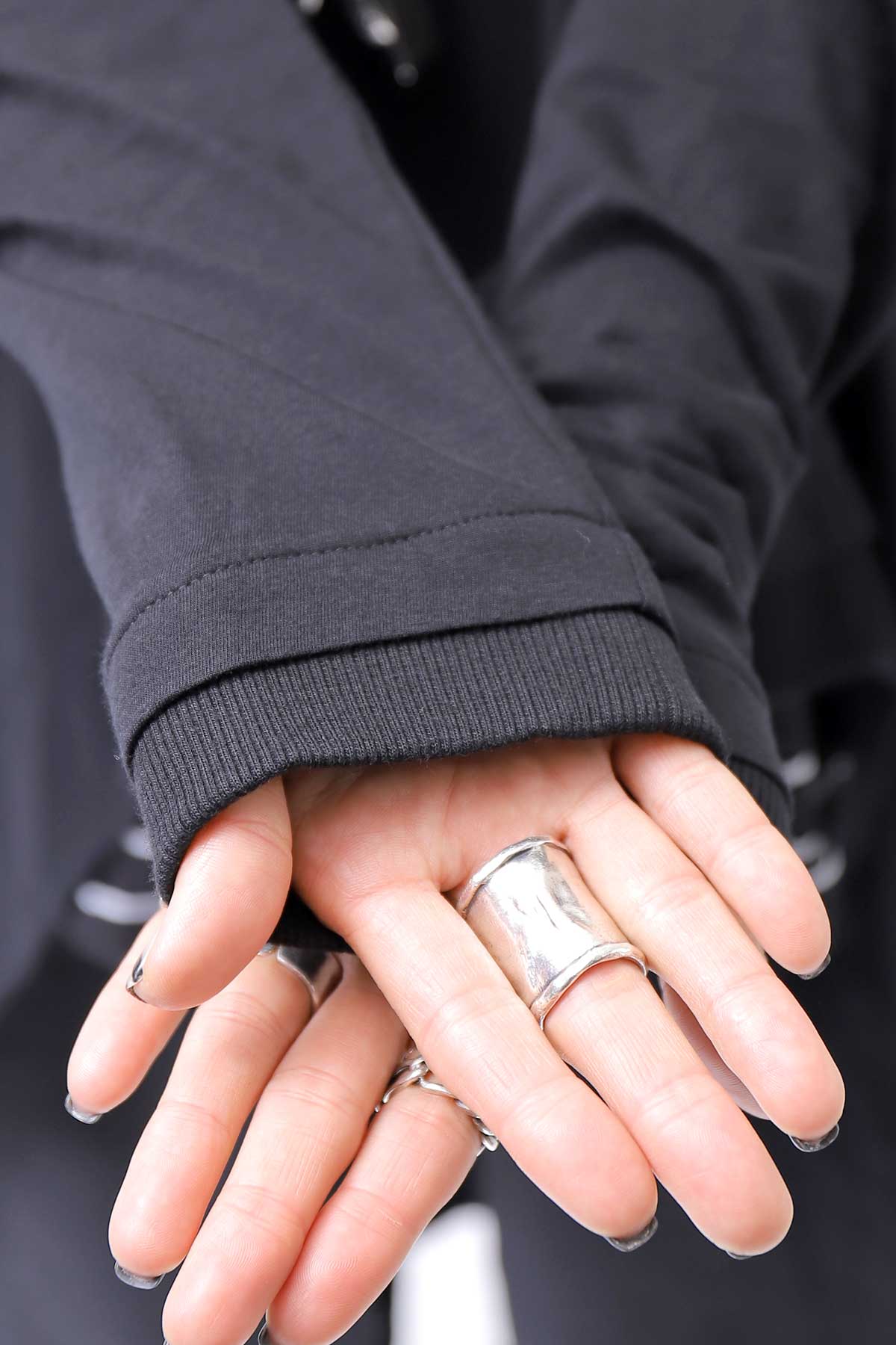 【studio b3】 ASYMMETRY COTTON LONG SLEEVE TOP RBB1982_BLACK