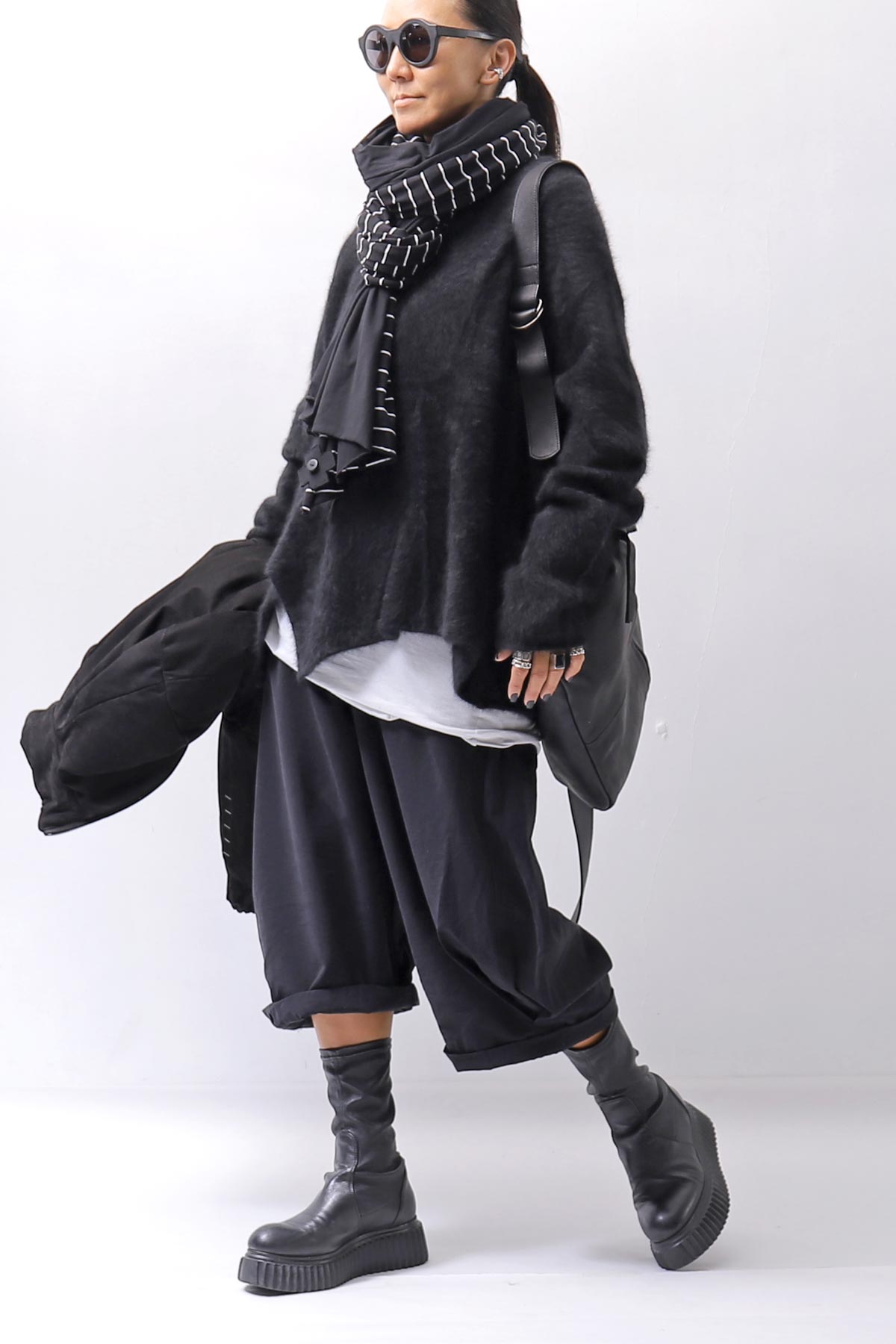 【RUNDHOLZ】 UNISEX RACCOON RELAX FIT PULLOVER KNIT 141 0706_BLACK