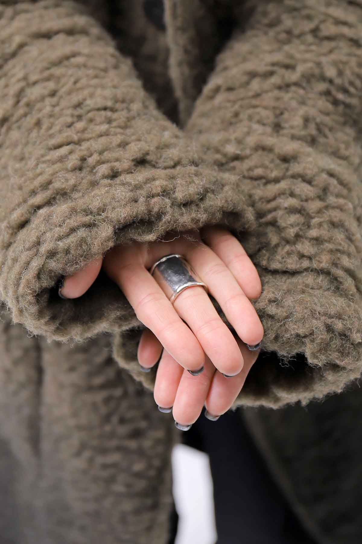 【NOSTRASANTISSIMA】 UNISEX VIRGIN BOA KNIT HOODED COAT_KHAKI BROWN