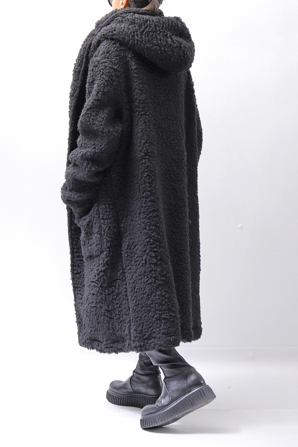 【NOSTRASANTISSIMA】 UNISEX VIRGIN BOA KNIT HOODED COAT_BLACK