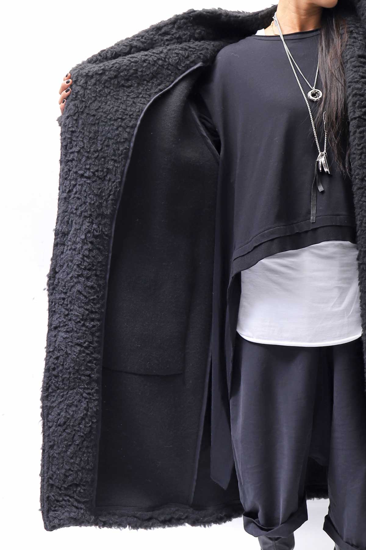【NOSTRASANTISSIMA】 UNISEX VIRGIN BOA KNIT HOODED COAT_BLACK