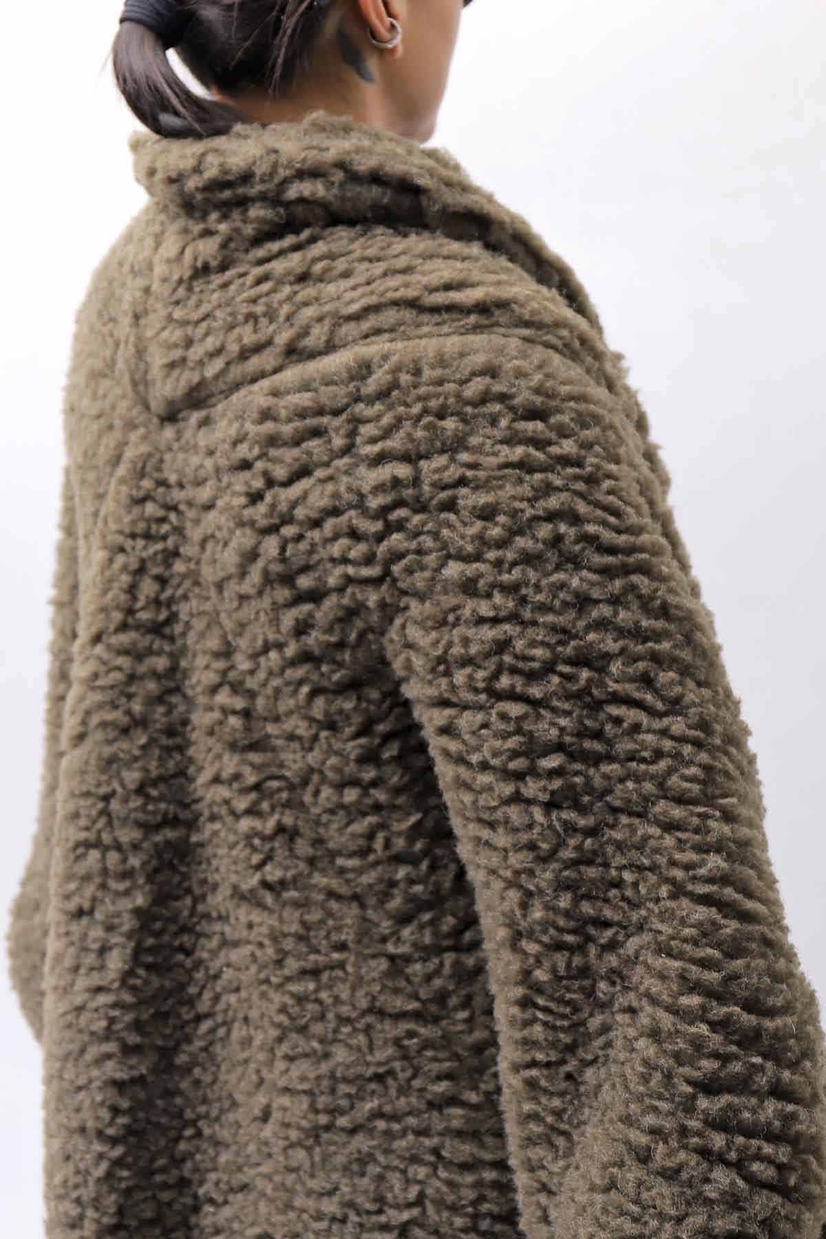 【NOSTRASANTISSIMA】 UNISEX OVERSIZED COCOON VIRGIN WOOL BOA KNIT CARDIGAN_KHAKI BROWN