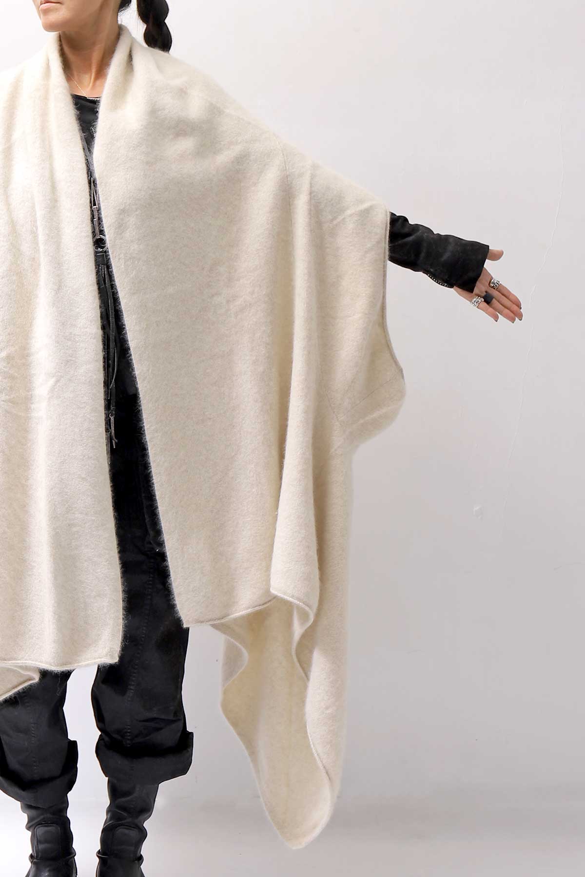 【RUNDHOLZ】 UNISEX RACCOON MULTI CARDIGAN COAT KNIT 141 7709_BONE MEL